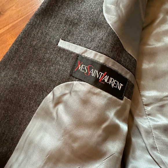 Vintage YSL Blazer - Picture 3 of 7